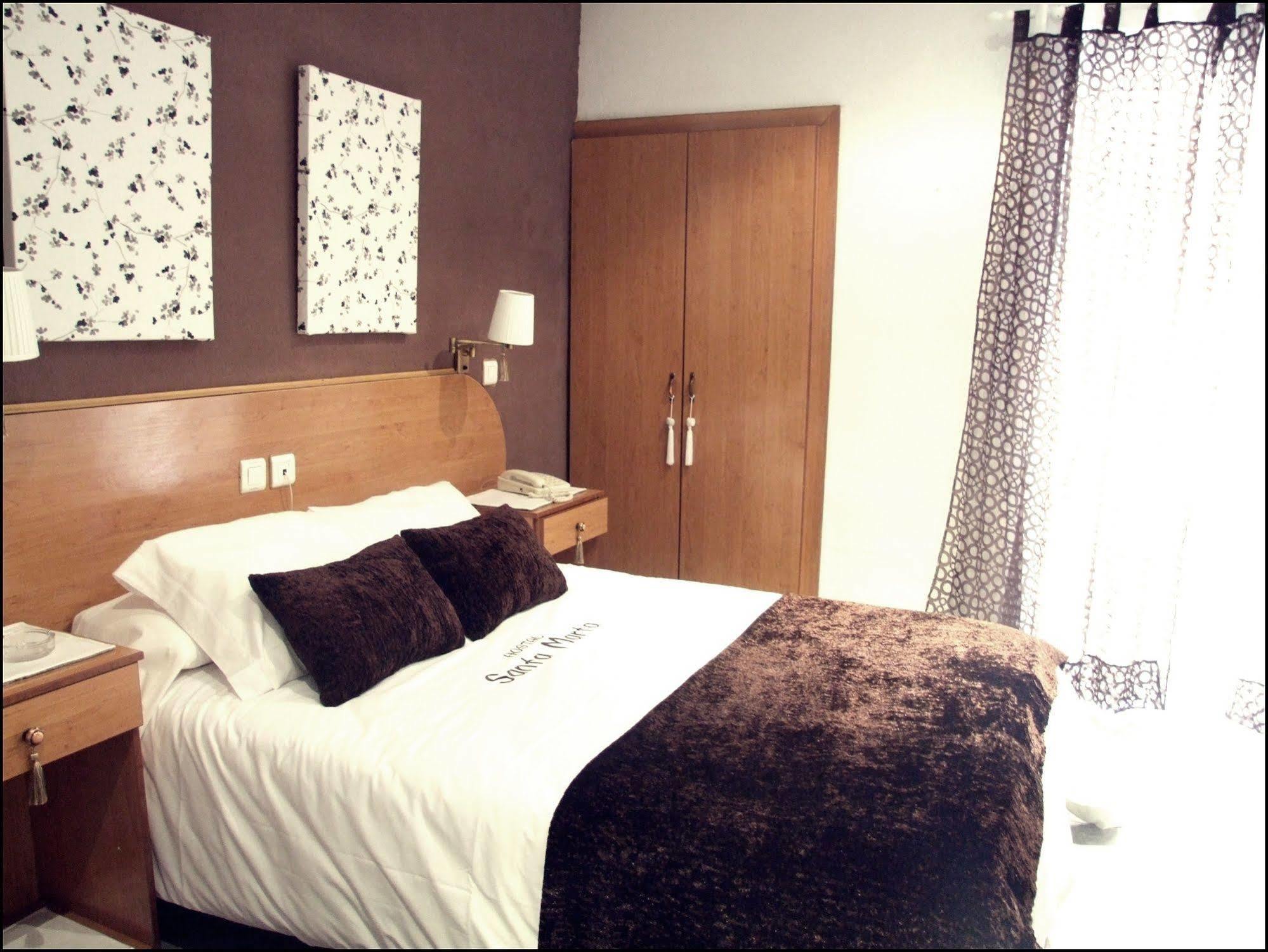 Hostal Santa Marta Aranjuez Zewnętrze zdjęcie