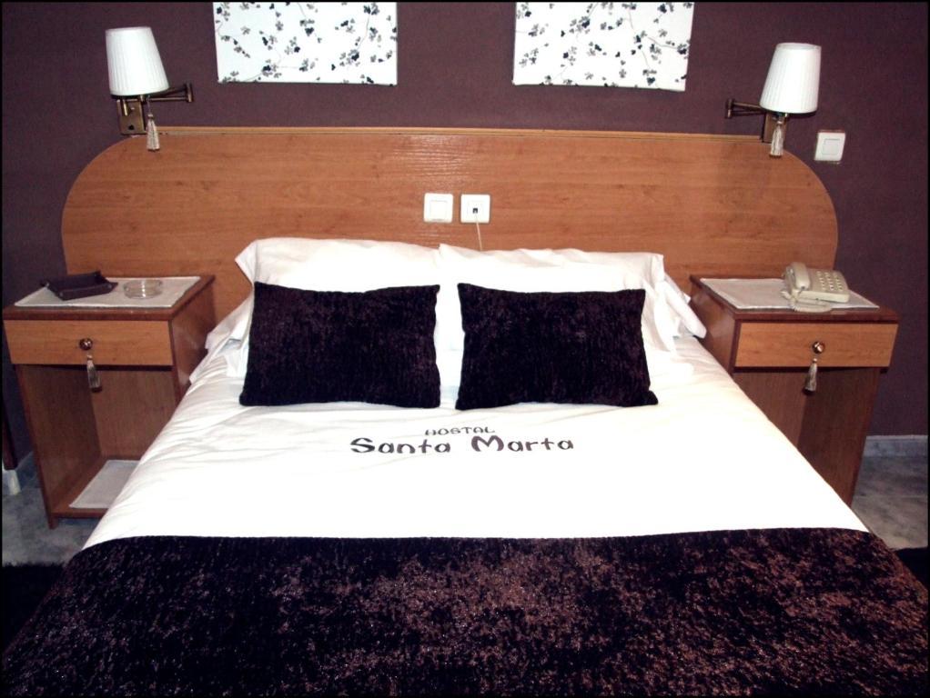 Hostal Santa Marta Aranjuez Zewnętrze zdjęcie